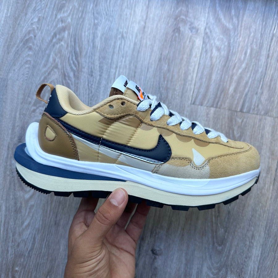 Nike Vaporwaffle Sacai Tan Navy