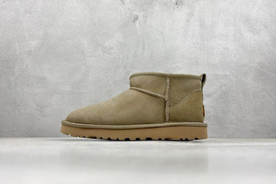 Ugg botte classique mini taupe