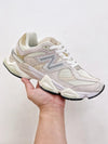 9060 New Balance BEIGE LOWBACK