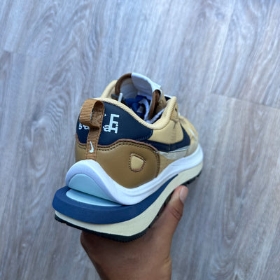 Nike Vaporwaffle Sacai Tan Navy