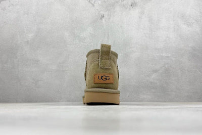 Ugg botte classique mini taupe