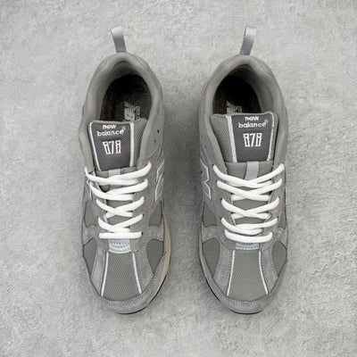 NEW BALANCE 878 grey