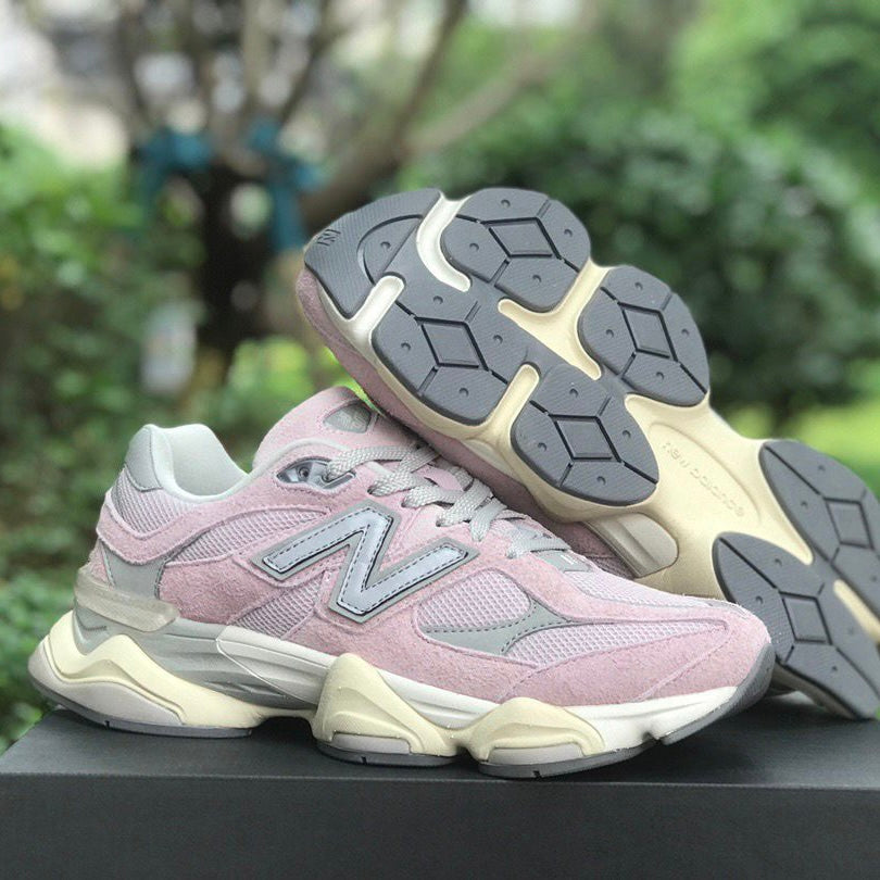 Pink baskets 9060 New Balance ( VENTE PRIVÉE BLACKFRIDAY )