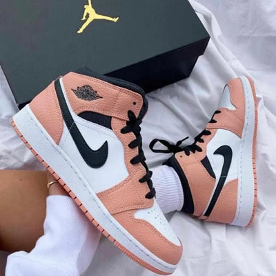 Sneakers - Air Jordan 1 Rose