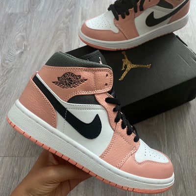 Sneakers - Air Jordan 1 Rose